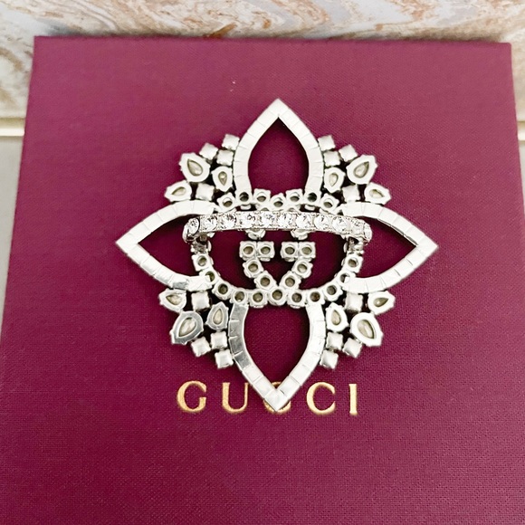 RUNWAY New! Gucci Strass Crystal Interlocking GG Flower Multi-Finger Ring - Picture 3 of 11